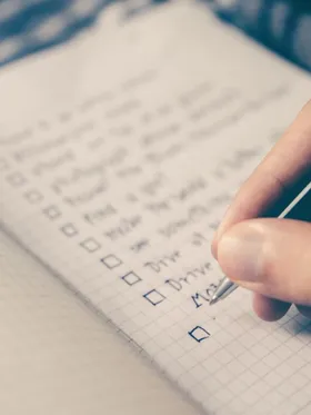 Green4Logistics home moving checklist guide covering boxes and packing before a house removal