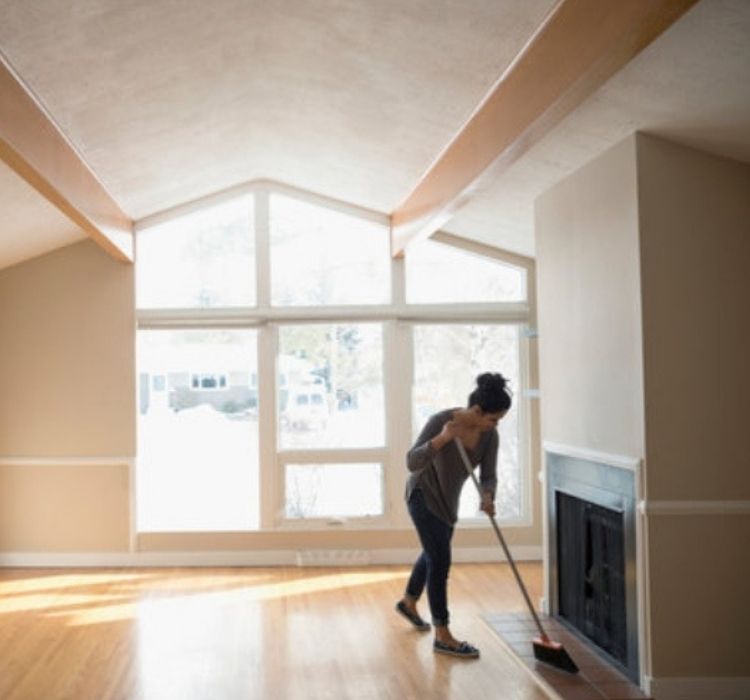Cleaning an empty property after house clearance